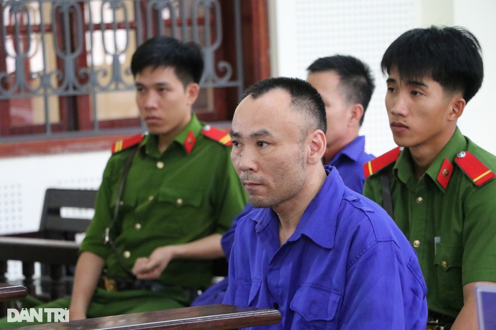 Mẹ của một tử tù xin tòa tha tội cho kẻ lừa đảo chạy án - 1 Mẹ của một tử tù xin tòa tha tội cho kẻ lừa đảo chạy án - 1