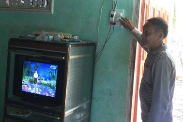 Điện về xã đảo tiền tiêu trong kỳ Đại hội lần thứ XII của Đảng