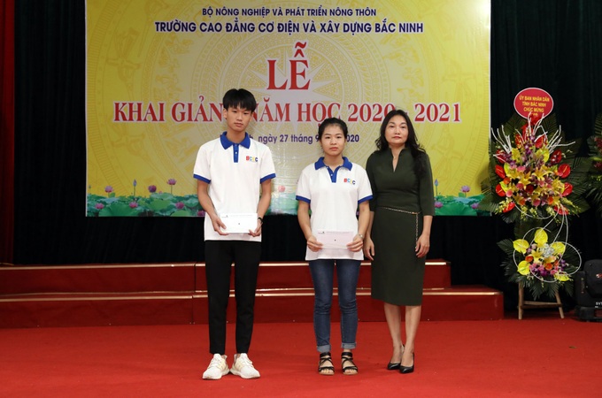 Trường Cao đẳng Cơ điện và Xây dựng Bắc Ninh tổ chức Lễ khai giảng năm học 2020 – 2021 - Ảnh 7.