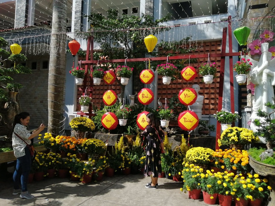 Bạc Liêu: Du khách tấp nập về Thánh đường lớn nhất ĐBSCL ngày đầu năm - 8 Bạc Liêu: Du khách tấp nập về Thánh đường lớn nhất ĐBSCL ngày đầu năm - 8