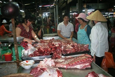 Cẩn trọng thịt heo và mứt có chất độc hại