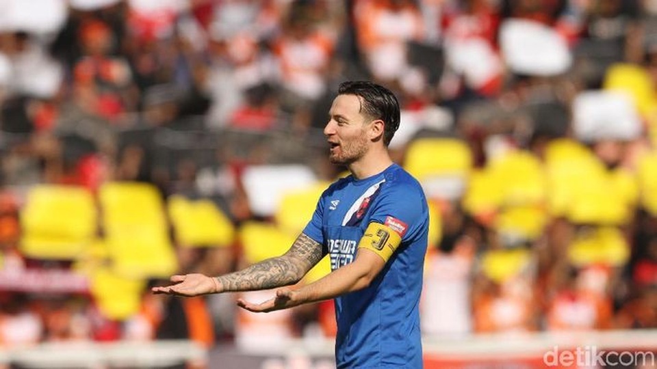 Indonesia sắp nhập tịch thành công tiền vệ gốc Hà Lan - 1