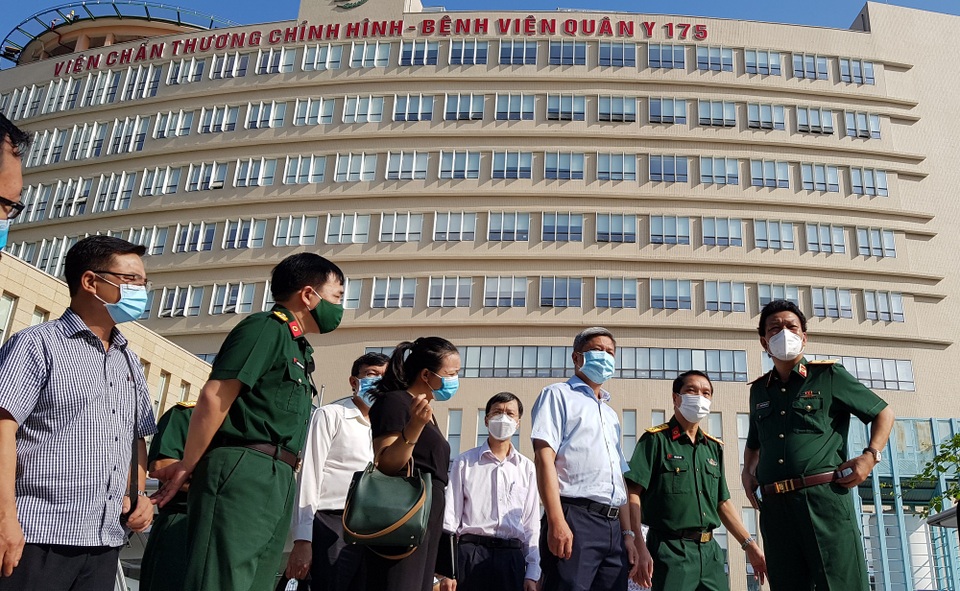 Ban bố tình trạng sẵn sàng chiến đấu giữa tâm dịch Covid-19 - 9