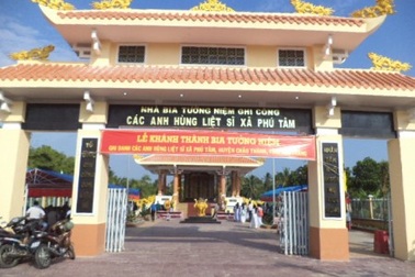 Khánh thành nhà bia tưởng niệm các anh hùng liệt sĩ