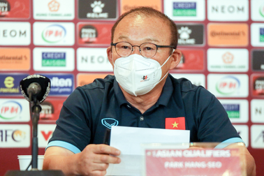 HLV Park: "Tuyển Việt Nam biết cách khắc chế tình huống phạt góc của Oman"