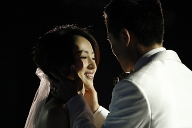 Những hình ảnh đáng nhớ trong lễ cưới của mỹ nhân Đổng Tuyền