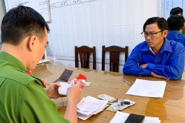 Lừa cúng giải hạn để chiếm đoạt hơn 700 triệu đồng