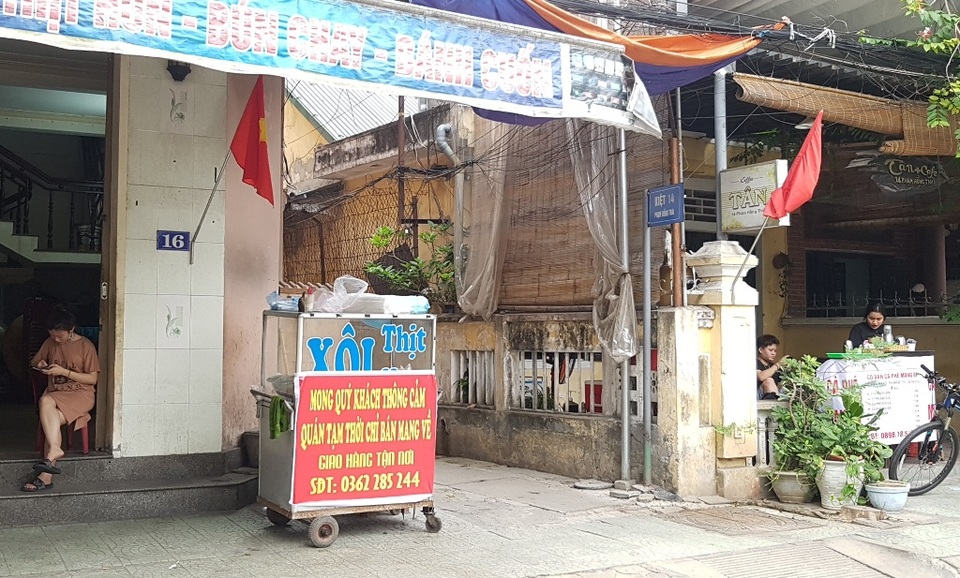 Sáng đầu tiên thực hiện cách ly xã hội - 6 Sáng đầu tiên thực hiện cách ly xã hội - 6