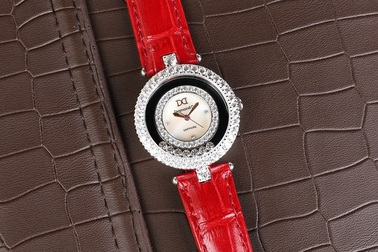 Đăng Quang Watch giảm 30% tặng ngay 20 triệu đồng tiền mặt nhân dịp 20/10