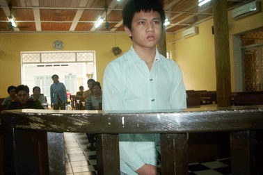 Nỗi đau người mẹ trẻ phát hiện con bị cháu xâm hại