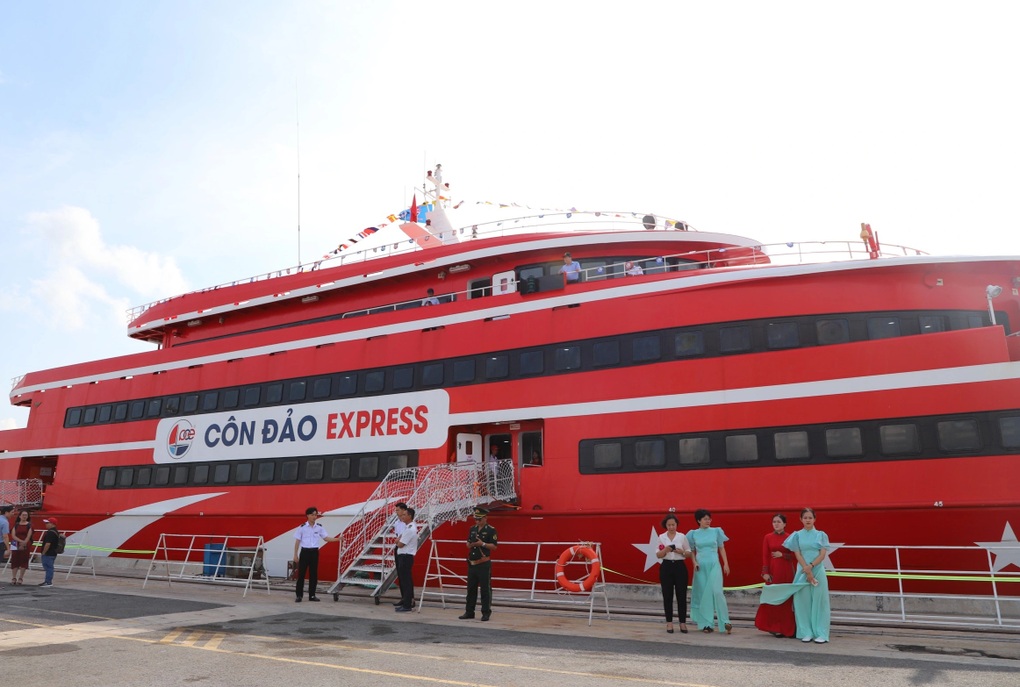 Nguyên nhân dừng tuyến tàu cao tốc TPHCM - Côn Đảo sau 2 tháng khai trương - 2 Nguyên nhân dừng tuyến tàu cao tốc TPHCM - Côn Đảo sau 2 tháng khai trương - 2
