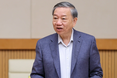 Bộ trưởng Công an lý giải việc cần đổi bằng lái xe giấy sang thẻ nhựa