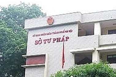 Vì sao "phát lộ" việc Sở Tư pháp Hà Nội cấp giấy khai sinh trái luật?