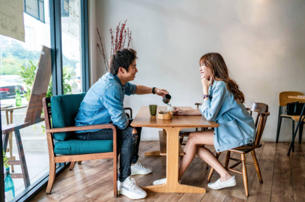 Tôi đã tháo chạy ngay sau buổi hẹn đầu tiên chỉ vì một câu hỏi của bạn trai - 1 Tôi đã tháo chạy ngay sau buổi hẹn đầu tiên chỉ vì một câu hỏi của bạn trai - 1