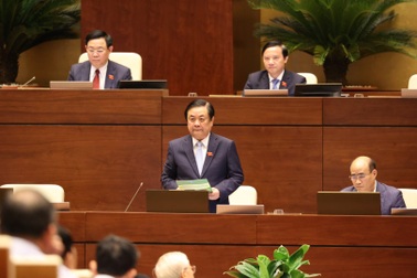 Quốc hội chất vấn Bộ trưởng Lê Minh Hoan