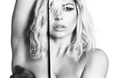 Vừa chia tay chồng, Fergie tung bộ ảnh "nude" gợi cảm