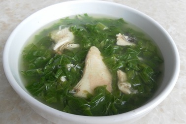 Thơm ngon canh cá lóc rau cải
