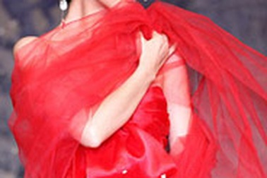 "Người đẹp khóc" toả sáng trong show diễn của Andre Kim