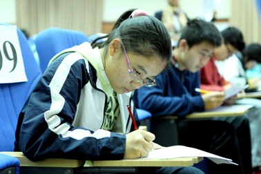 Giải nhất Olympic tiếng Anh THCS sẽ được cộng 2 điểm vào lớp 10