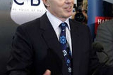 Tony Blair bị "chặn họng"