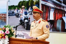 Cảnh sát giao thông ra quân thực hiện cao điểm dịp Tết