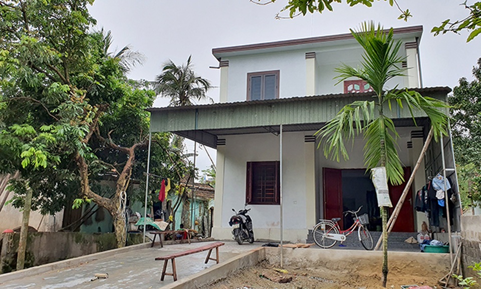 Những người dân cả thập kỷ mắc kẹt trong chính nhà mình! - 2 Những người dân cả thập kỷ mắc kẹt trong chính nhà mình! - 2