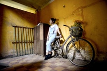 Giới trẻ Sài Gòn đua nhau "check in" quán cà phê kiểu cổ trong chung cư cũ