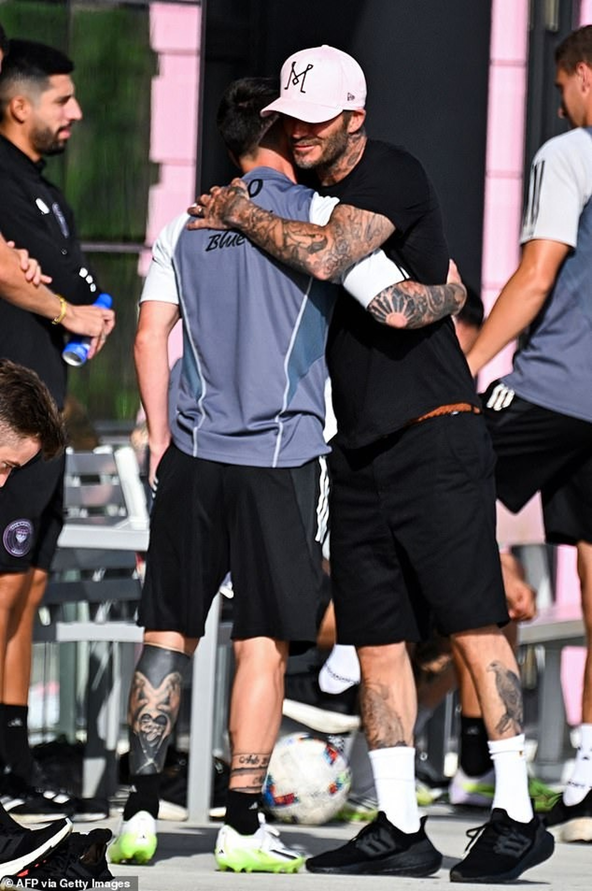 David Beckham hậu đãi Messi hết mức: Anh hùng trọng anh hùng - 6 David Beckham hậu đãi Messi hết mức: Anh hùng trọng anh hùng - 6