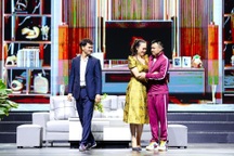 Hoài Linh làm bác sĩ, Xuân Bắc - Tự Long nói xấu vợ trên sân khấu