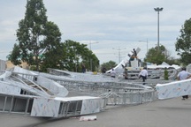 Sập dàn trang trí "khủng" bằng thép trị giá tiền tỷ