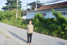 Người phụ nữ ở Sóc Trăng đi đòi đất hết cả tuổi thanh xuân!