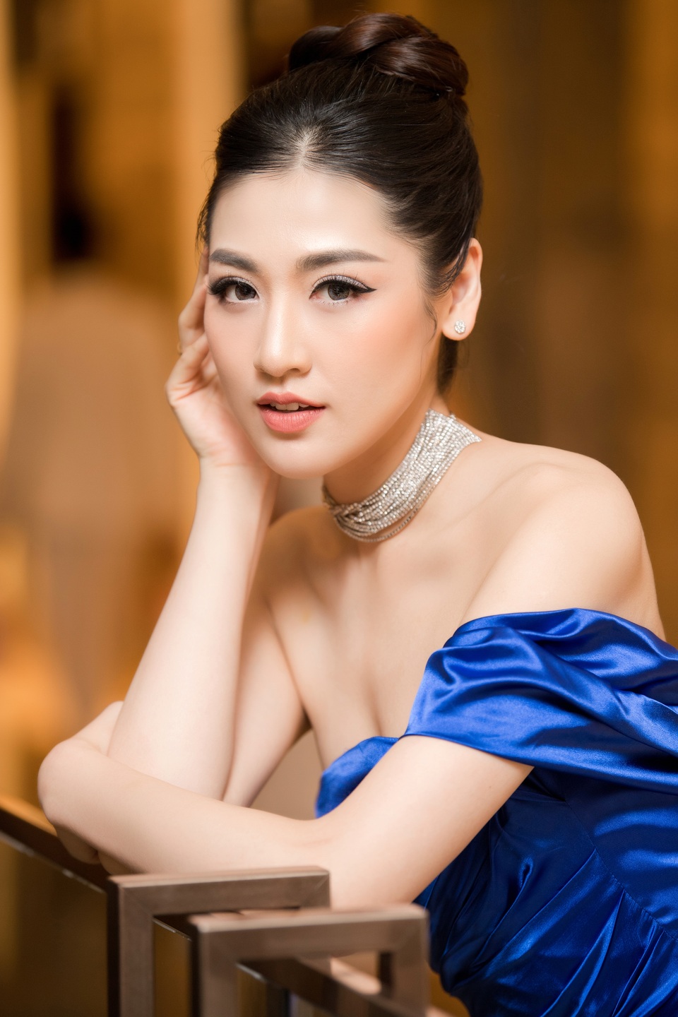 Á hậu Tú Anh có bao nhiêu tiền đều tích cóp cho con, không tốn vào hàng hiệu - 5 Á hậu Tú Anh có bao nhiêu tiền đều tích cóp cho con, không tốn vào hàng hiệu - 5