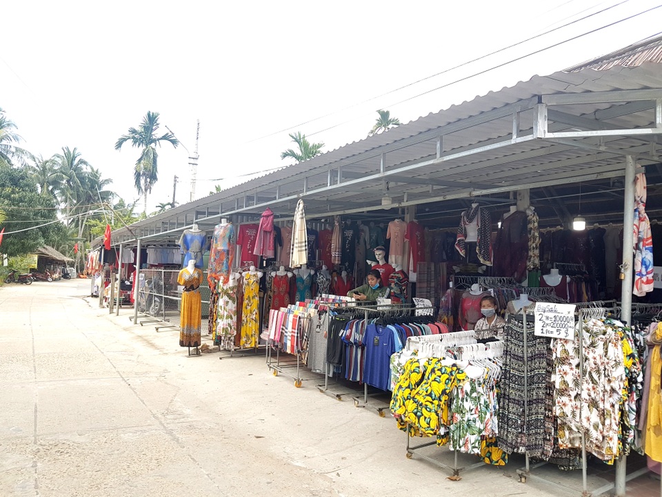 “Miền Tây Nam bộ” ở Hội An vắng khách vì dịch Covid-19 - 4 “Miền Tây Nam bộ” ở Hội An vắng khách vì dịch Covid-19 - 4