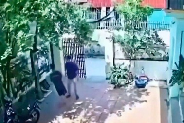 Xác minh thông tin thầy giáo đến tận nhà tát vào mặt nam sinh