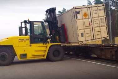 Chuyển đạn khủng tới Đức, Mỹ và NATO muốn đe Nga