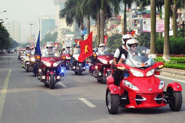 Phát động giải chạy báo Hà Nội mới - Vì hòa bình 2012