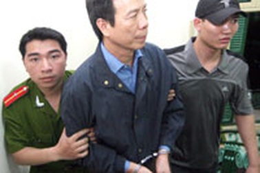 Nguyễn Việt Tiến cũng có doanh nghiệp “sân sau”