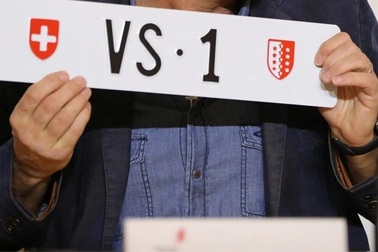 Biển số xe đẹp, độc trên thế giới được mua bán, định giá như thế nào?