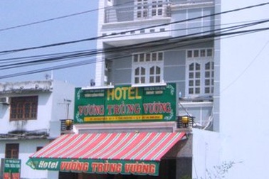 Đôi nam nữ chết trong khách sạn với nhiều vết đâm