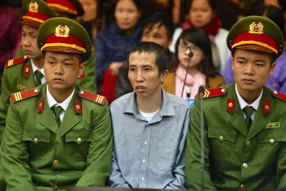 Mẹ nữ sinh giao gà cùng đồng phạm hầu tòa - 2