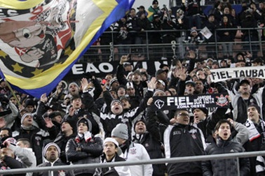 Đội bóng Brazil xây nghĩa trang cho fan hâm mộ