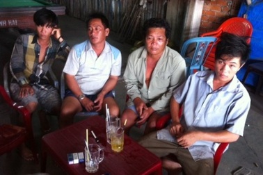 11 người được cứu sống sau gần 1 đêm vật lộn cùng sóng biển