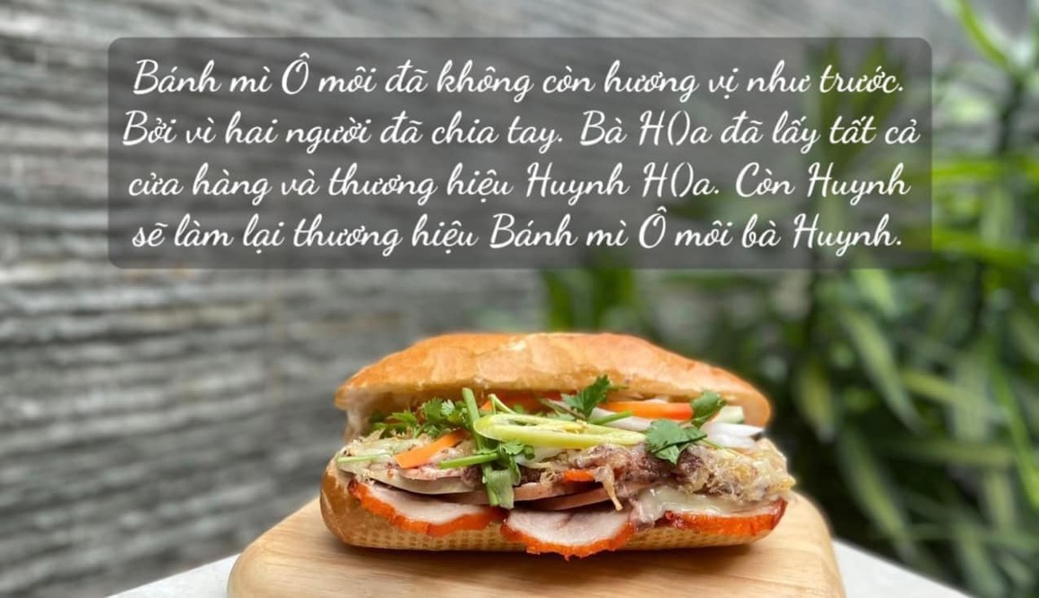 Xếp hàng ùn tắc cả phố chờ mua bánh mì ô môi đắt nhất Sài Gòn - 1 Xếp hàng ùn tắc cả phố chờ mua bánh mì ô môi đắt nhất Sài Gòn - 1