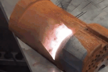 Chiêm ngưỡng công nghệ laser đánh bay lớp gỉ sét trong nháy mắt