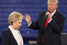 Tổng thống Trump đòi điều tra cựu “đối thủ” Clinton