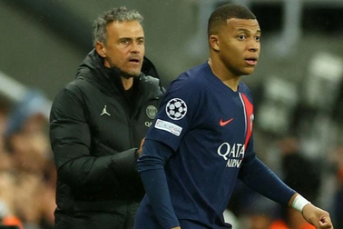 Kylian Mbappe mâu thuẫn lớn với HLV Luis Enrique tại PSG