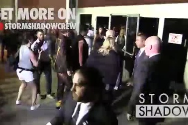 Madonna và con gái nổi bật khi đi xem buổi diễn thời trang