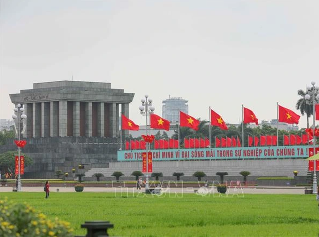 48 năm thống nhất đất nước: Tổ quốc, ta xây lại đẹp hơn! - 1 48 năm thống nhất đất nước: Tổ quốc, ta xây lại đẹp hơn! - 1
