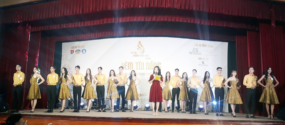 Thí sinh Tài sắc Phương Đông bùng cháy trong đêm tài năng - 1 Thí sinh Tài sắc Phương Đông bùng cháy trong đêm tài năng - 1