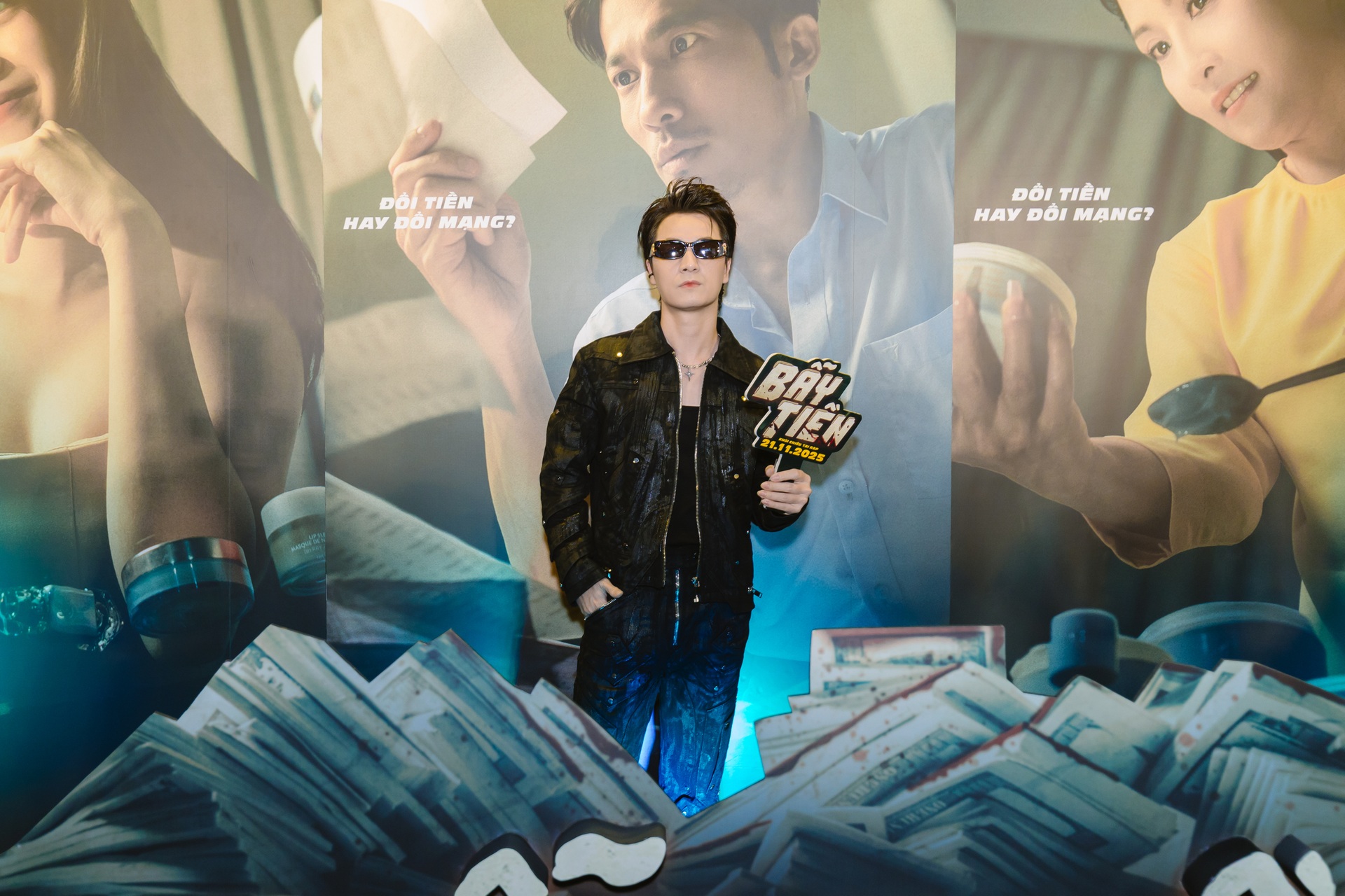 Tiếp viên gợi cảm Trâm Anh và Trương Thế Vinh né tránh nhau trên thảm đỏ - 9